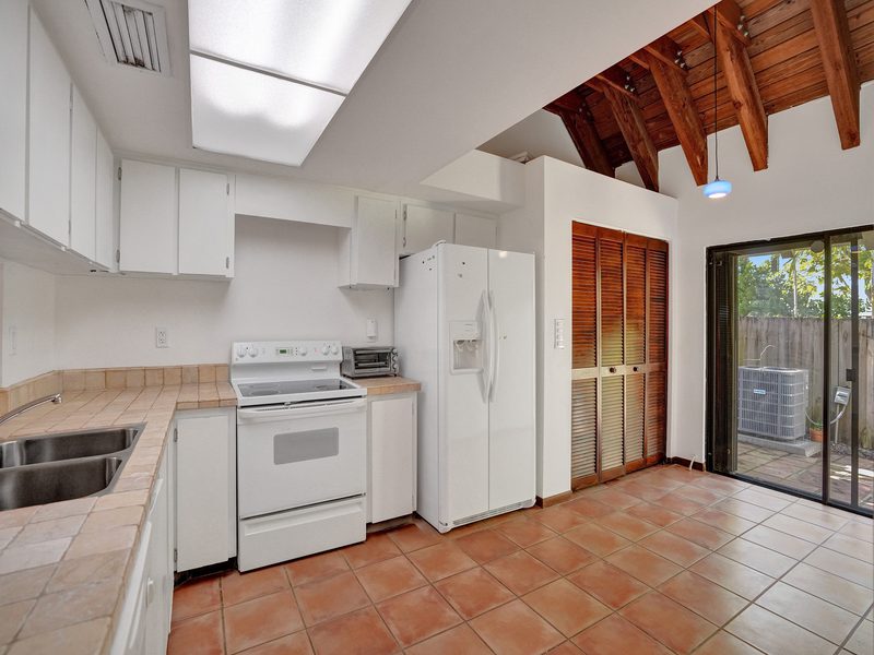 Dining area at 4863 SW 71st Place, Miami