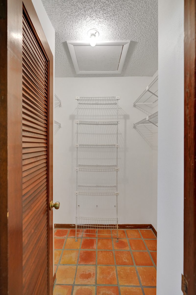 Interior doorway at 4863 SW 71st Place, Miami