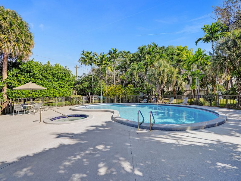 Community pool at Lakeridge, 4863 SW 71st Place, Miami