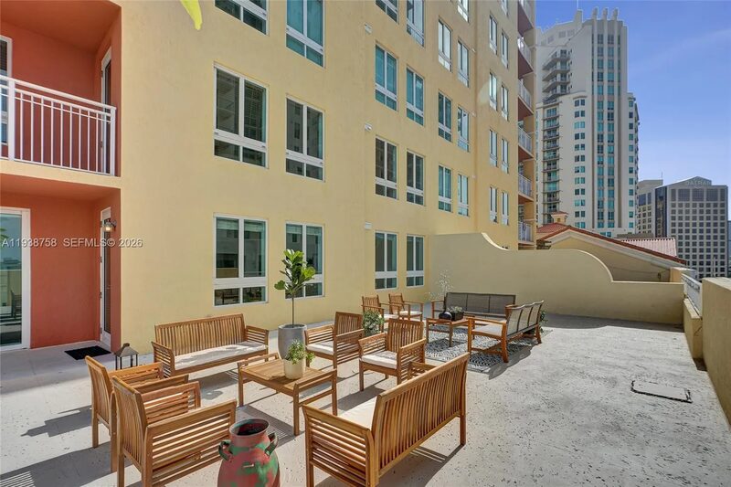 Pool deck at Toscano Condominium, Miami